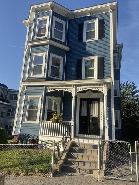45 Fox St, Worcester, MA 01604 photo 1