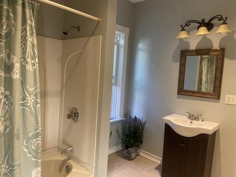 45 Fox St, Worcester, MA 01604 photo 3