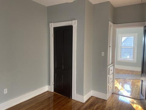 45 Fox St, Worcester, MA 01604 photo 11