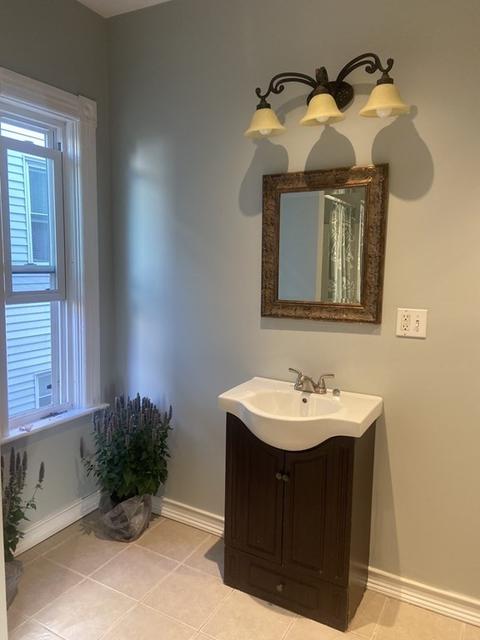 45 Fox St, Worcester, MA 01604 photo 8