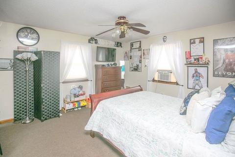 23 Silver St, Springfield, MA 01107 photo 15