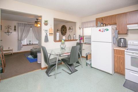 23 Silver St, Springfield, MA 01107 photo 5