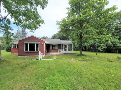 406 Fairview Ave, Athol, MA 01331 photo 1