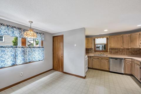 85 Copeland St, Springfield, MA 01108 photo 4