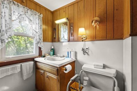 35 Fairfield St, Maynard, MA 01754 photo 30