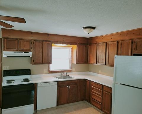 35 Arthur St, Springfield, MA 01104 photo 5