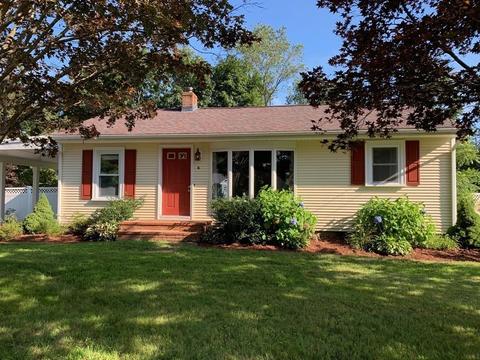 4 Robin St, Plainville, MA 02762 photo 2