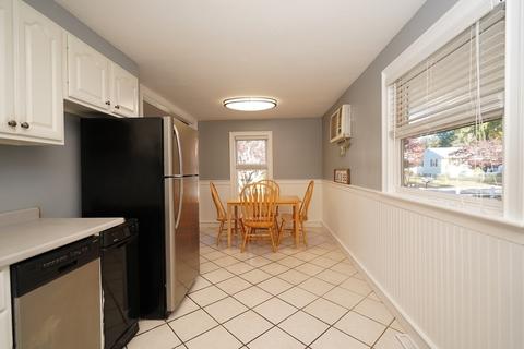 4 Robin St, Plainville, MA 02762 photo 9