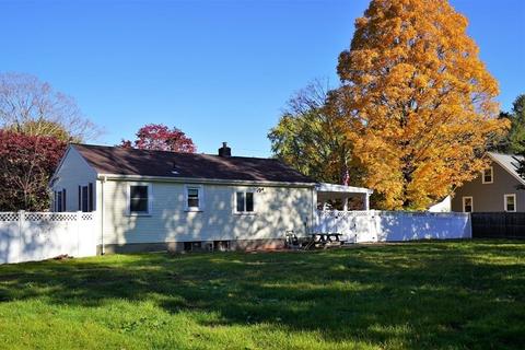 4 Robin St, Plainville, MA 02762 photo 6