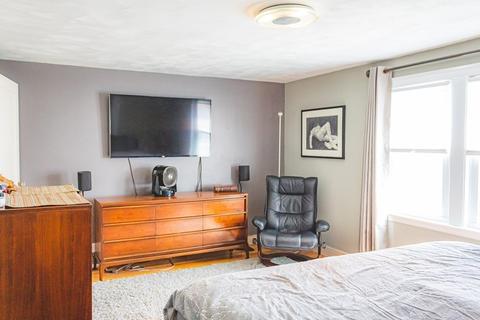 77 Oregon St, Springfield, MA 01118 photo 13