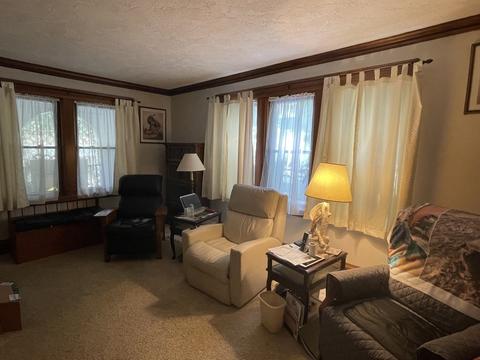 28 Circuit Ave E, Worcester, MA 01603 photo 4