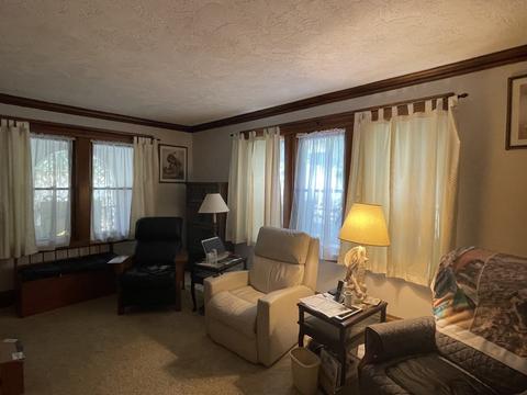 28 Circuit Ave E, Worcester, MA 01603 photo 5