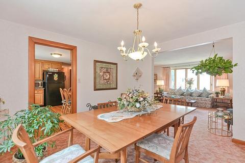 40 Scott Cir, Dedham, MA 02026 photo 10
