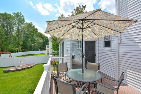 40 Scott Cir, Dedham, MA 02026 photo 31