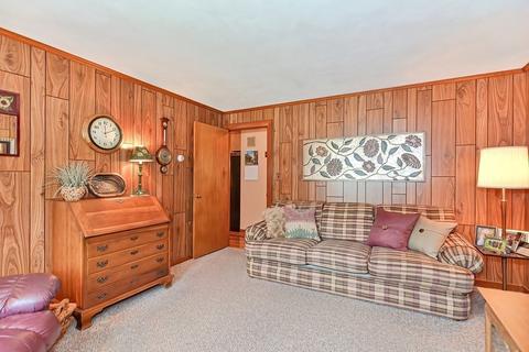 40 Scott Cir, Dedham, MA 02026 photo 15