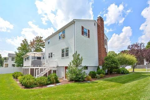 40 Scott Cir, Dedham, MA 02026 photo 32