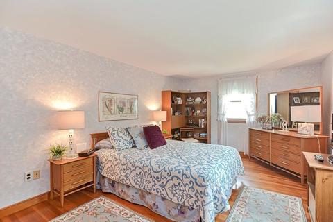 40 Scott Cir, Dedham, MA 02026 photo 21