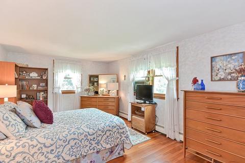 40 Scott Cir, Dedham, MA 02026 photo 20