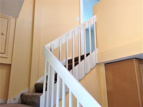 31 Margin St, Worcester, MA 01604 photo 17