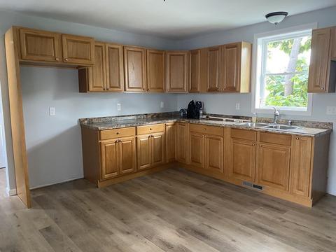140 Hampden St, Springfield, MA 01151 photo 2
