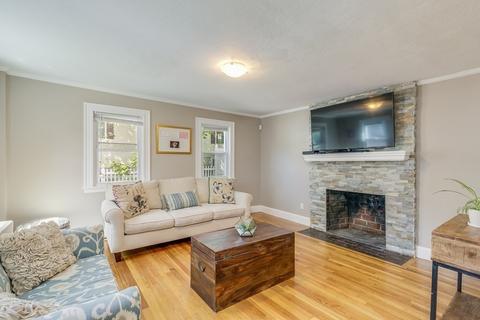 196 Salem St, Reading, MA 01867 photo 3