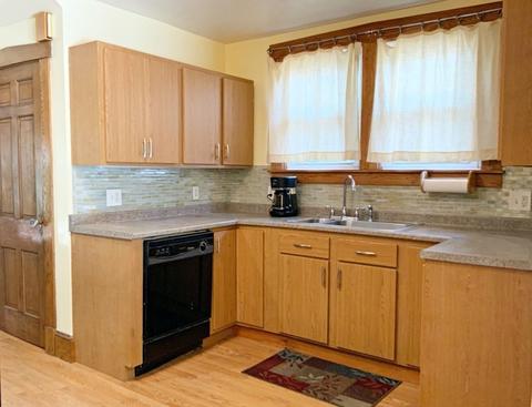 83 Perkins St, Springfield, MA 01118 photo 7