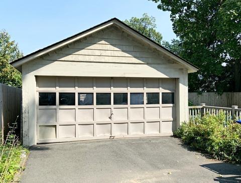 83 Perkins St, Springfield, MA 01118 photo 23