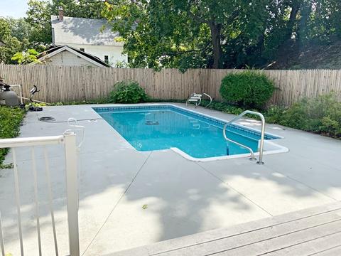 83 Perkins St, Springfield, MA 01118 photo 5