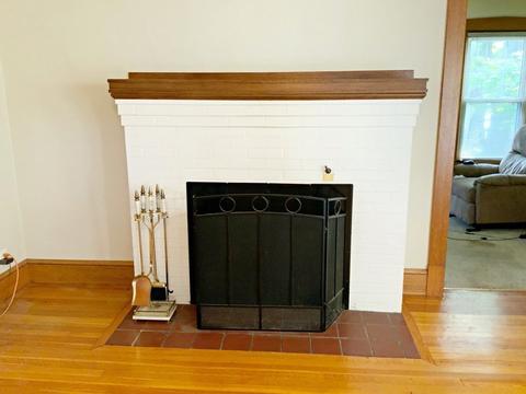 83 Perkins St, Springfield, MA 01118 photo 4