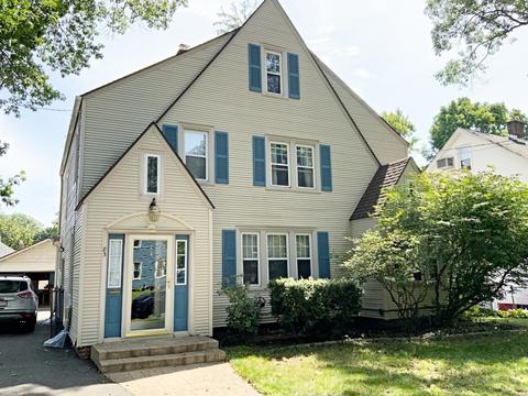 83 Perkins St, Springfield, MA 01118 photo 1