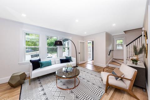 99 Menotomy Rd, Arlington, MA 02476 photo 14