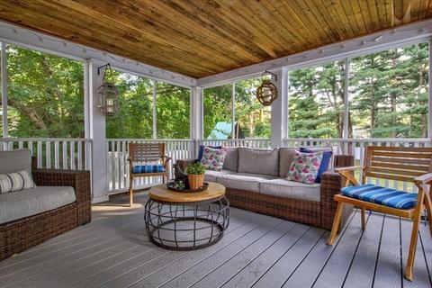583 Common St, Walpole, MA 02081 photo 32