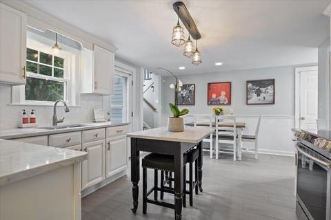 583 Common St, Walpole, MA 02081 photo 10