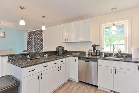 31 Bittersweet Blvd, Worcester, MA 01607 photo 7