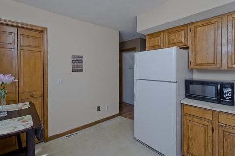 120 Lamplighter Ln #E, Springfield, MA 01119 photo 8