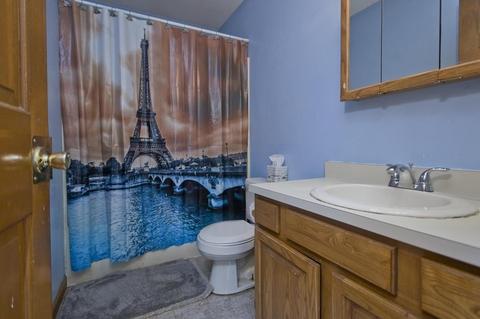 120 Lamplighter Ln #E, Springfield, MA 01119 photo 10