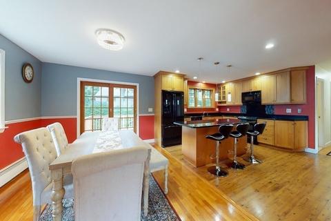 53 Maple Ridge Rd, Reading, MA 01867 photo 9