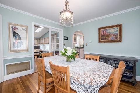 27 Fairfield St, Dedham, MA 02026 photo 13