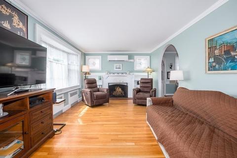 27 Fairfield St, Dedham, MA 02026 photo 10