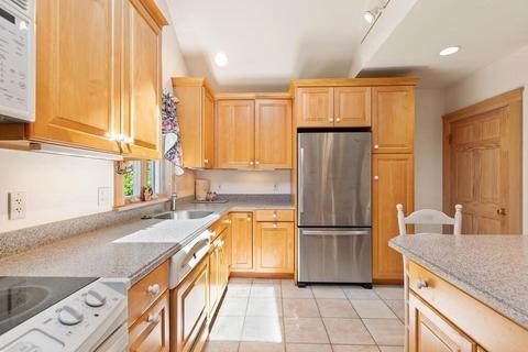 60 Harrison Ave, Gloucester, MA 01930 photo 17