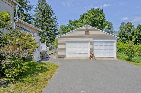 65 Clark St, Easthampton, MA 01027 photo 6