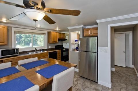 65 Clark St, Easthampton, MA 01027 photo 13