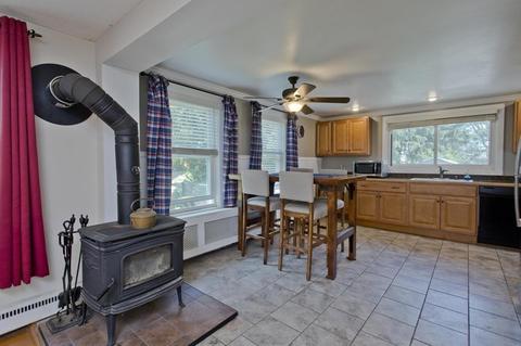 65 Clark St, Easthampton, MA 01027 photo 17