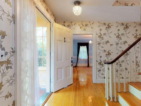 22 Hancock, Brookline, MA 02445 photo 3
