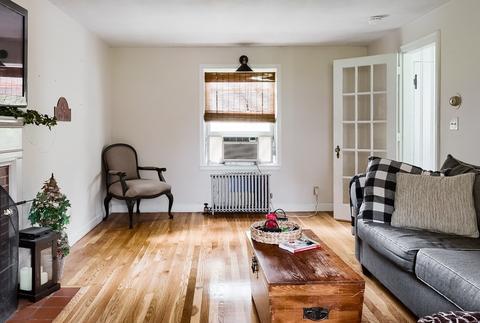 62 Brattle St, Worcester, MA 01606 photo 8