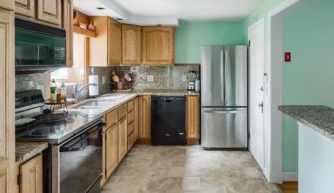 62 Brattle St, Worcester, MA 01606 photo 5