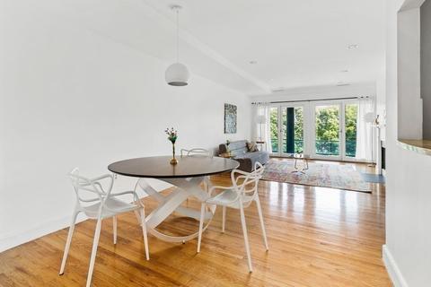 227 Summit #E204, Brookline, MA 02446 photo 4