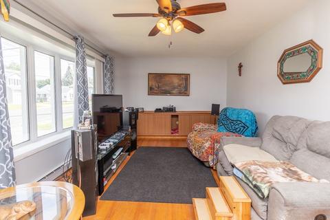 2470 Roosevelt Ave, Springfield, MA 01104 photo 15