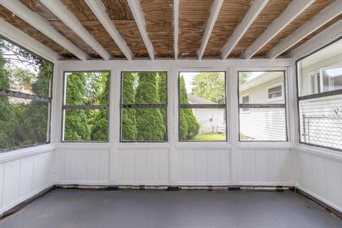 2470 Roosevelt Ave, Springfield, MA 01104 photo 6