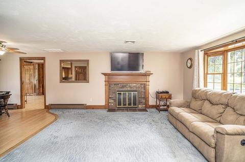 632 Middle Rd, Acushnet, MA 02743 photo 25